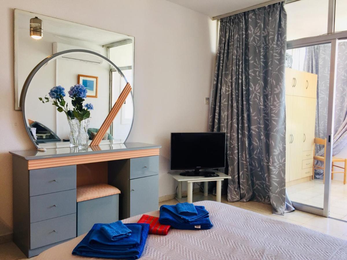 Sunset Seaview Studio Apartment Paphos Exterior photo