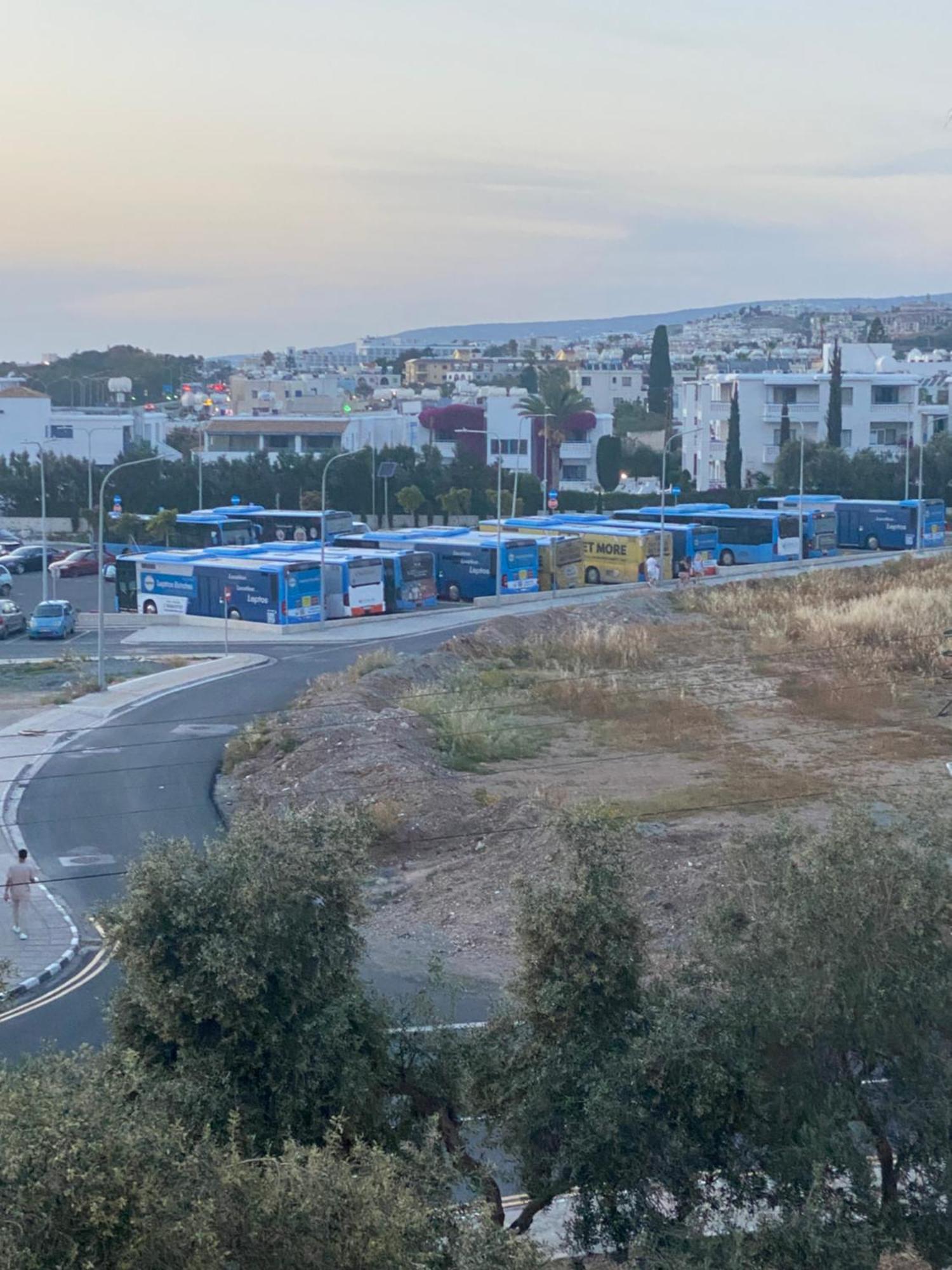 Sunset Seaview Studio Apartment Paphos Exterior photo